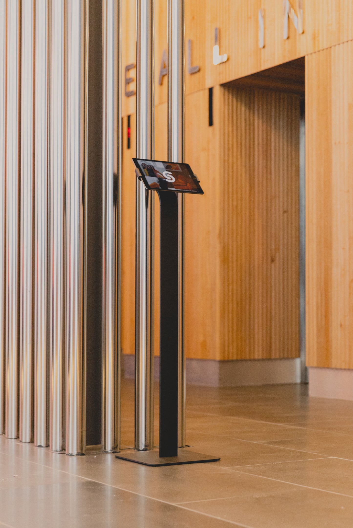 Touch Evo - Zemin Standı